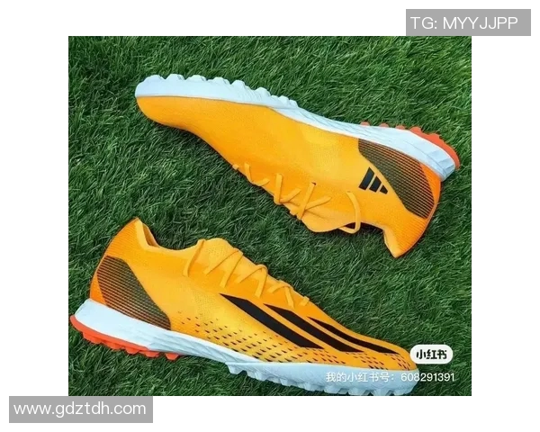 足球明星们热衷的足球鞋款式揭秘引领潮流的运动时尚新选择