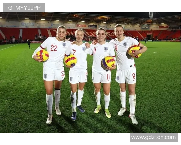 足球明星小姐姐的魅力瞬间大集合精彩图片分享与欣赏